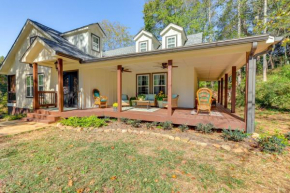 Historic Dahlonega Home with Wraparound Porch